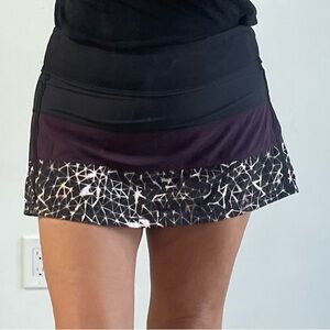 Lululemon run/tennis skirt/skort.